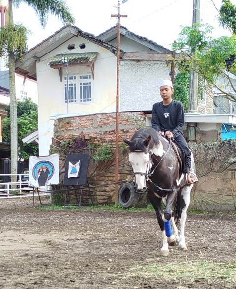 Lapangan Olahraga & Memanah